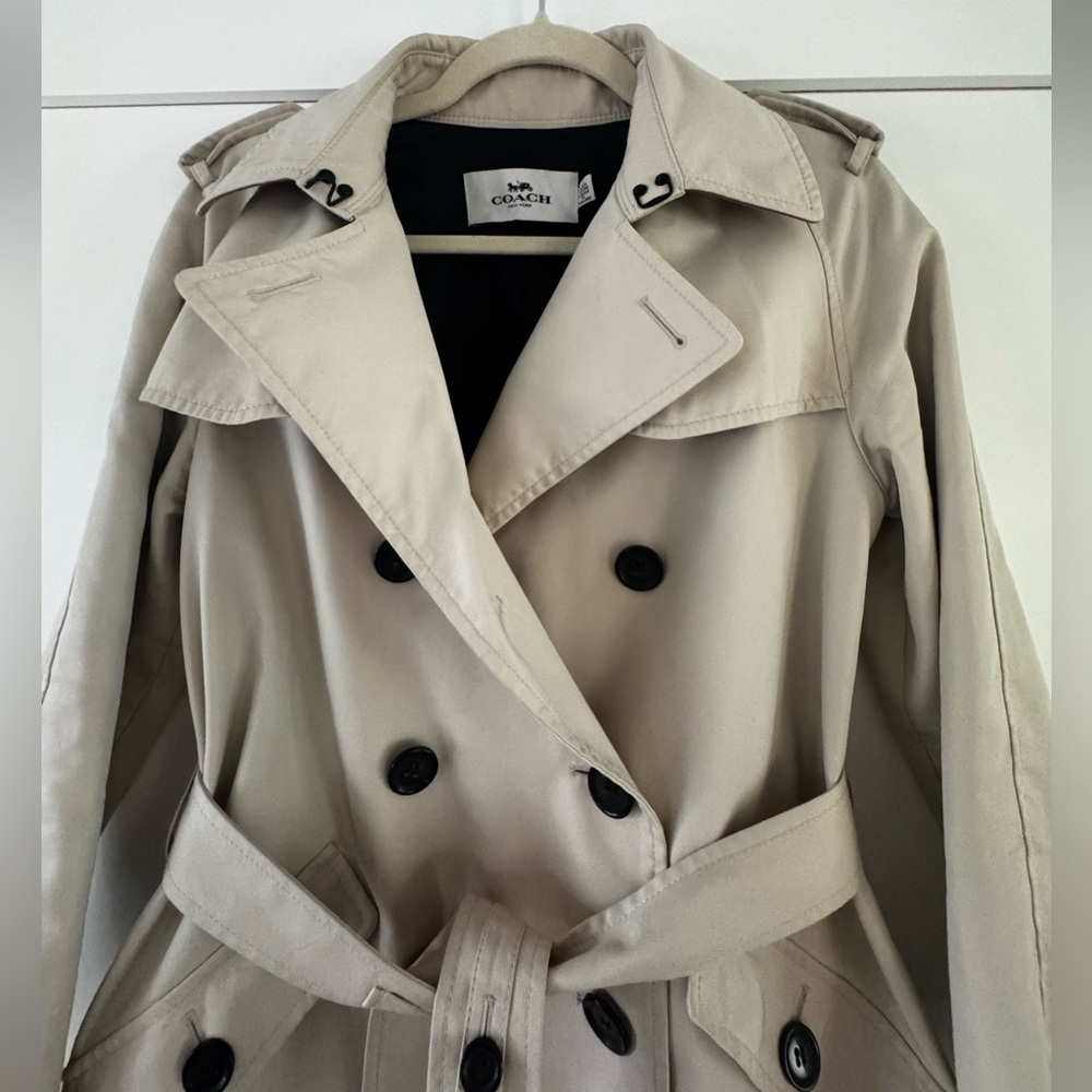 Coach Light Beige Double-Breasted Trench Coat in women’s size small. - Picture 10 of 10